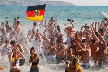Her dört Alman turistten biri 2026’da daha uzun tatil planlıyor