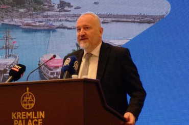 Kaan Kavaloğlu: Antalya’yı ileriye götürecek eleştirilerin hepsi başımızın tacıdır