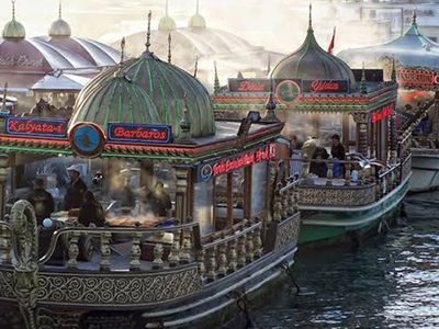 'Tarihi Eminönü Balıkçısı çalışanları müşterilere saldırdı' iddiası