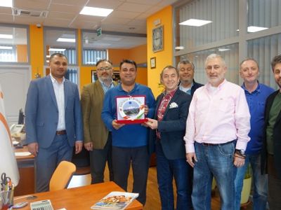 Macarlara tatili Türkler yaptırıyor