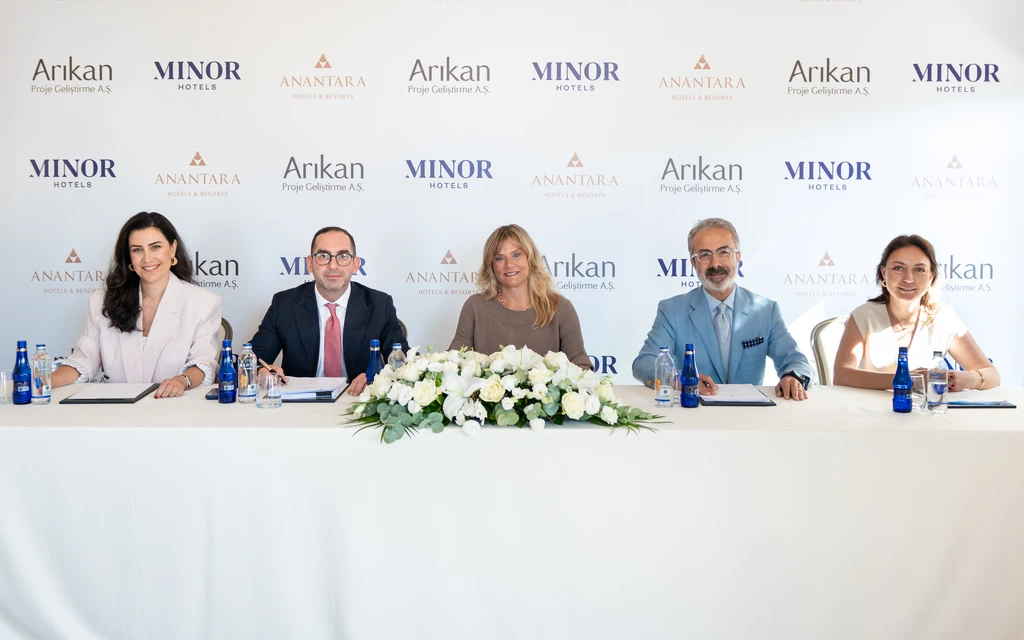 Çeşme'ye 2 milyar TL yatırımla yeni otel