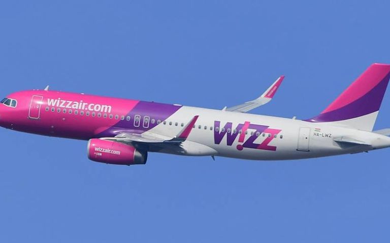 Wizz Air EasyJet'i satın almak için teklif verdi