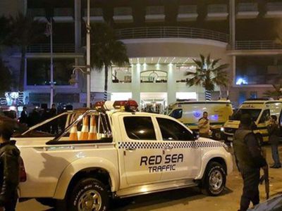 Turistlere ve otele saldırmakla suçlanan 7 kişiye idam cezası