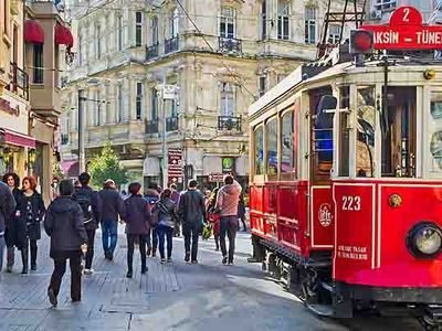 İstanbul 10 ayda 8,5 milyon turist kaybetti