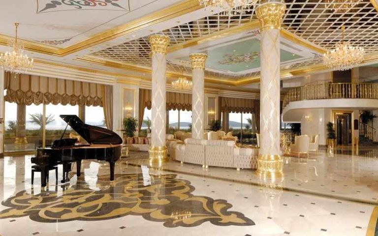 Paramount Hotel için çıkarılan haciz kararı uygulanmıyor