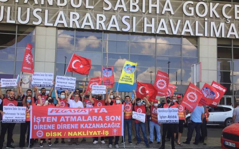 Pegasus sendikaya üye olan işçileri işten atıyor