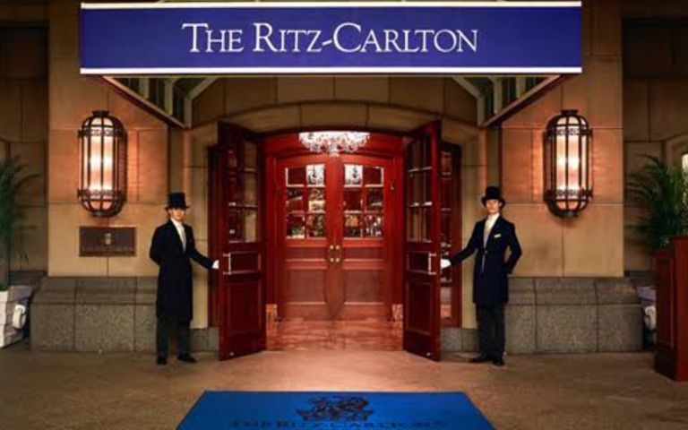 ‘Her şey dahil’ Ritz Carlton oteller geliyor