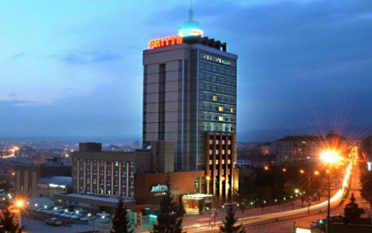 Anitta Otel 4 milyon 250 bin dolara satıldı
