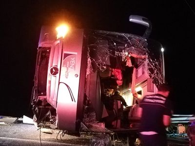 Antalya'da tur otobüsü kazası 1 ölü 6'sı ağır 29 yaralı
