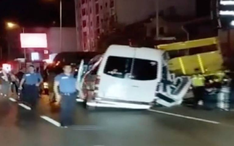 Antalya’da feci kaza: İsviçreli turist öldü, 10 yaralı var