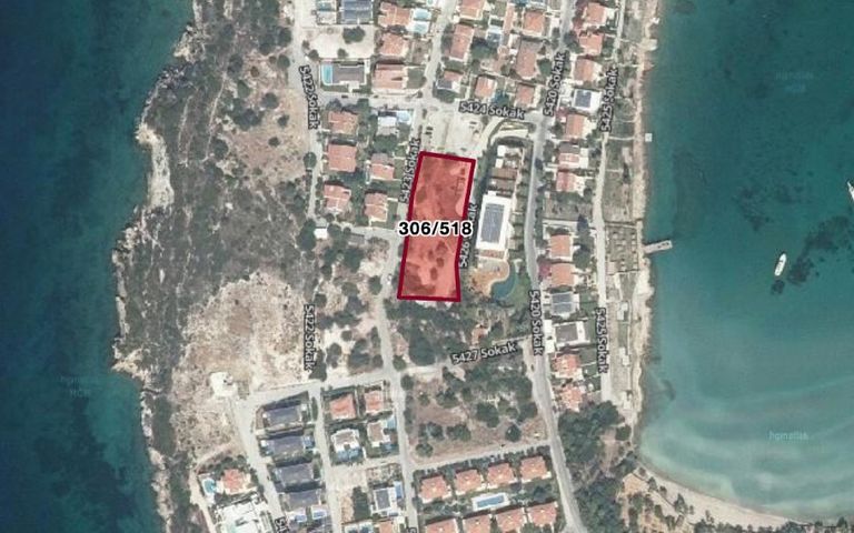 Çeşme’deki arazi 300 milyon liraya satışa çıkarıldı