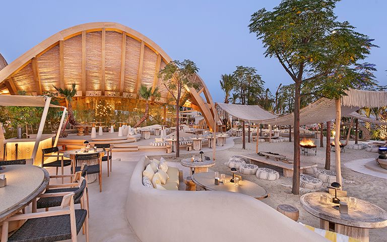 Cullinan Belek'teki Galapagos Beach Club misafirlerini bekliyor