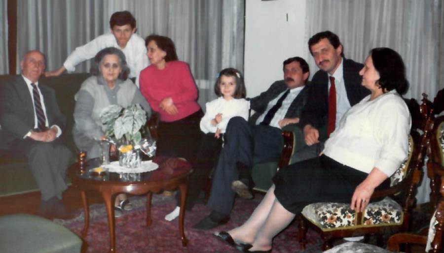 Erdem Çayırlı kimdir?