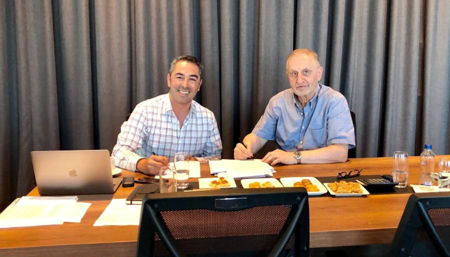 Erdem Çayırlı kimdir?