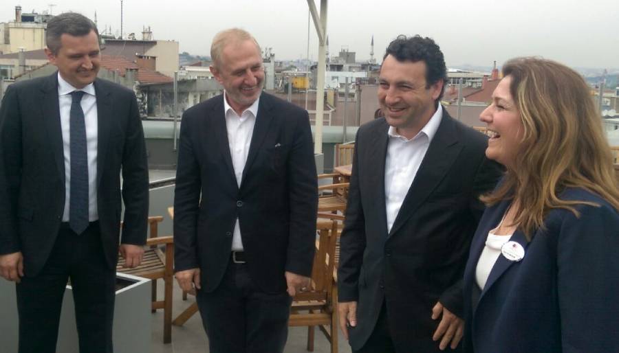 Erdem Çayırlı kimdir?