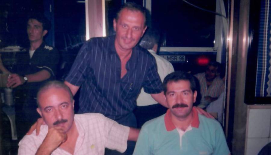 Erdem Çayırlı kimdir?