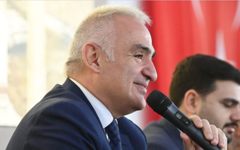 Mehmet Nuri Ersoy yine Antalya Büyükşehir Belediyesi’ni hedef aldı