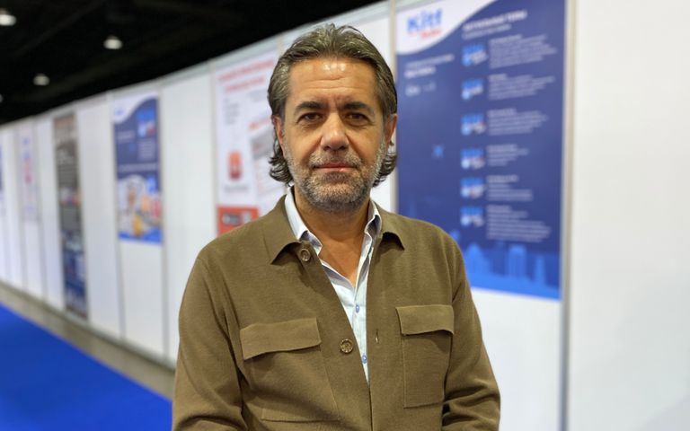 Ethem Okudur açıkladı: İngiltere'nin üçüncü büyük operatörüyle anlaştık