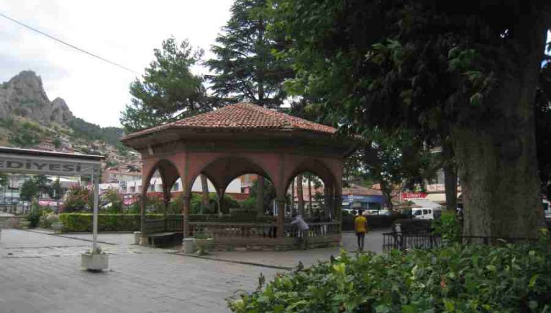 G&uuml;lbahar Hatun Camii