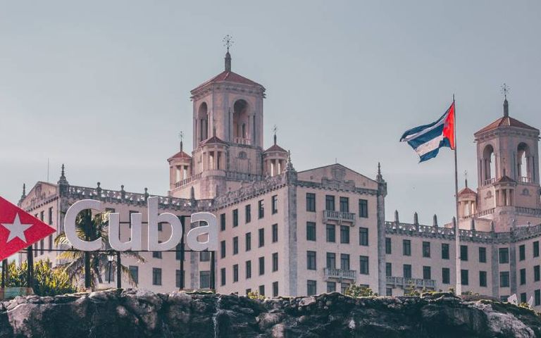 Küba Rus turistlerden test ve aşı sertifikası istemeyecek