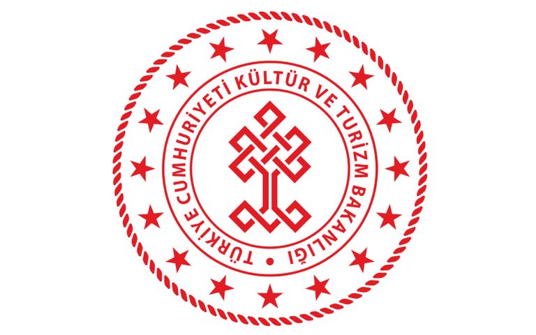 Turizm Bakanlığı: İstanbul tüm zamanların turist rekorunu kırdı