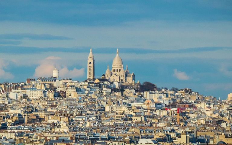 Paris aşırı turizm protestolarıyla karşı karşıya