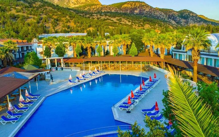 Pamukkale’de 171 milyon liraya icradan satılık otel
