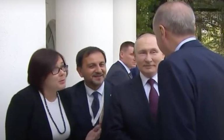 Putin’den Erdoğan’a tatil daveti: Hep biz geliyoruz