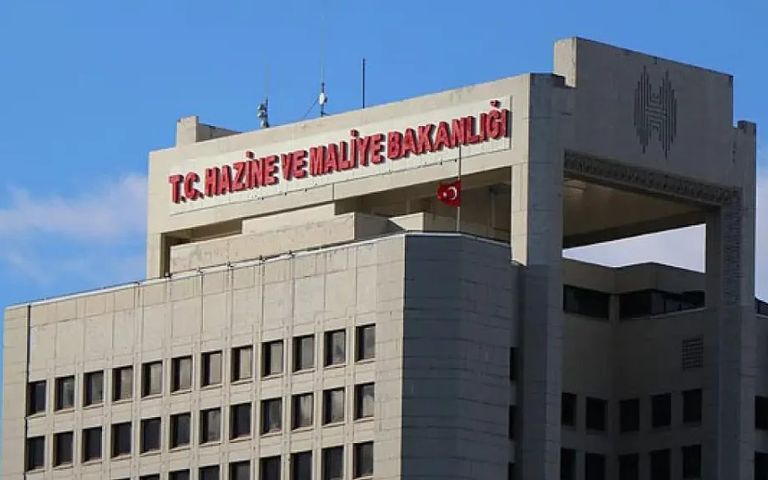 Aylık 5 milyon ve üzeri harcayıp vergi vermeyen 800 kişi tespit edildi