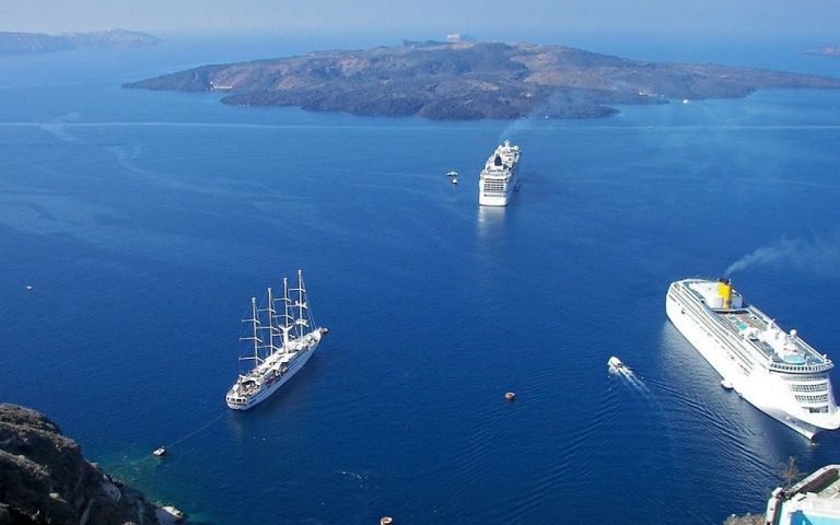 Yunanistan’da kruvaziyer gemilerine kısıtlama hazırlığı