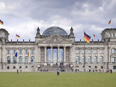 Alman Federal Meclisi'ne Thomas Cook önerisi