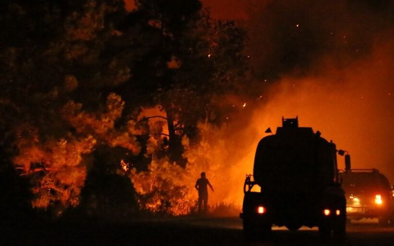 Manavgat'ta yangın 21 saat sonra kontrol altına alındı