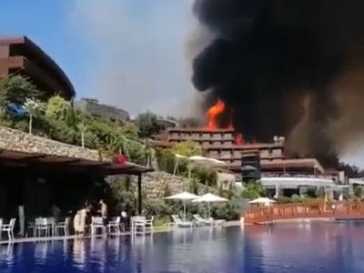 Bodrum’daki yangın otellerin kapısına dayandı, misafirler tahliye ediliyor