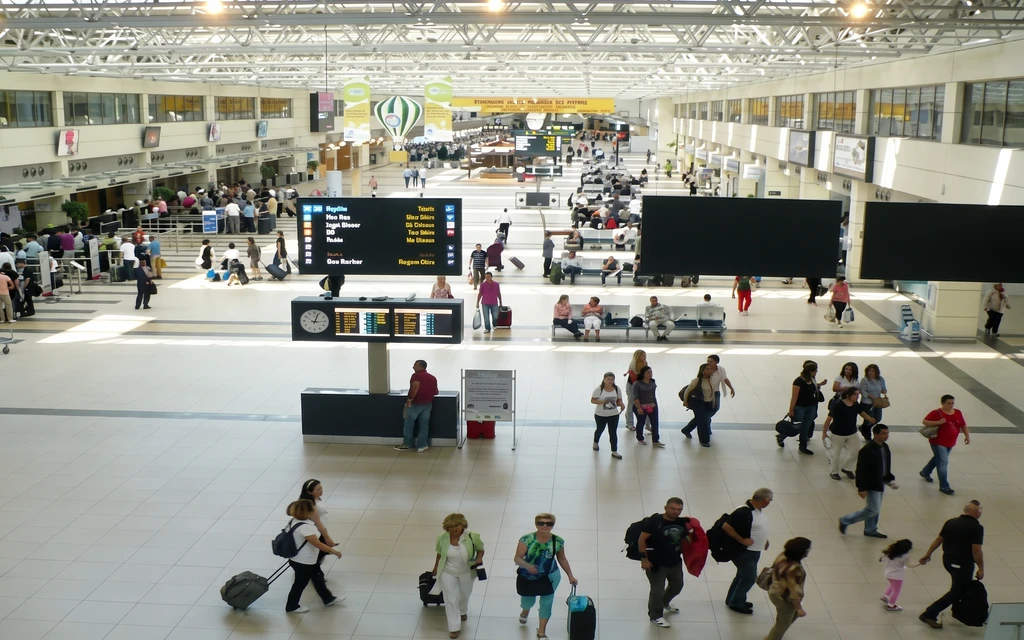 Antalya Havalimanı 8 ayda 25 milyondan fazla yolcu ağırladı