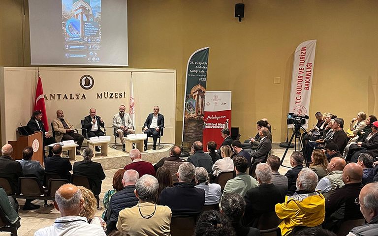 Antalya’da turizmin geleceği ve sürdürülebilirlik konuşuldu