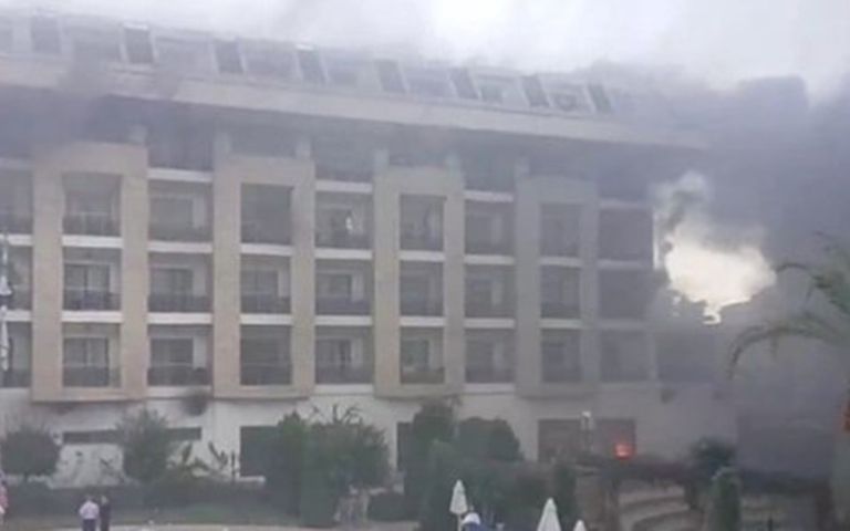 Antalya’da korkutan otel yangını, 8 kişi dumandan etkilendi