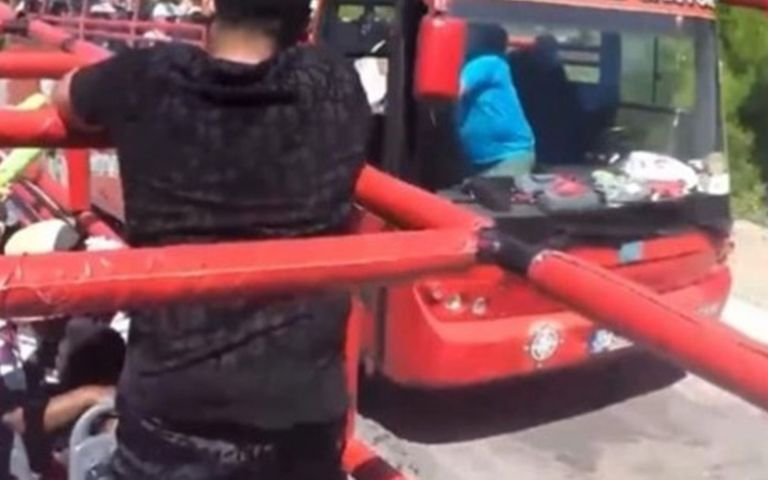 Alanya’da turistleri taşıyan safari aracı faciadan döndü