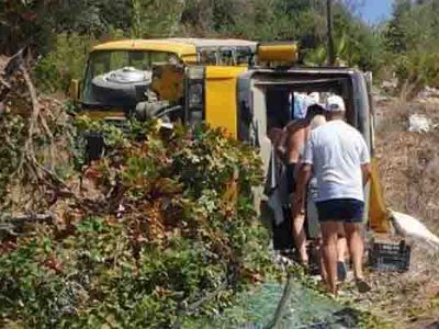 Alanya'da tur otobüsü kazası, 11 turist yaralandı