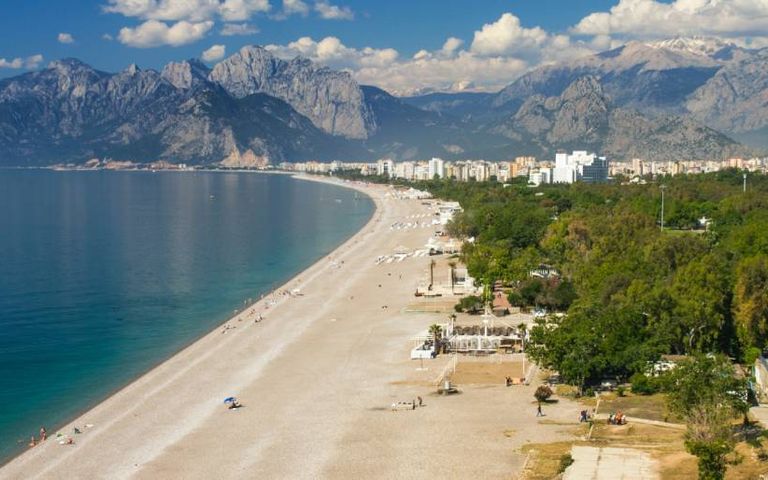 Antalya’nın turist sayısı 6 milyonu aştı
