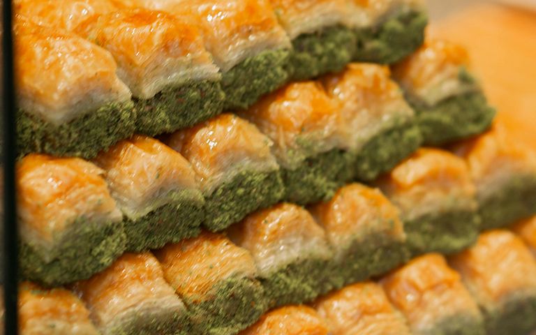 Google yeni Android sürümünün ismini baklava mı yapacak?