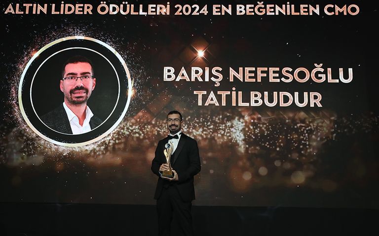 TatilBudur, ‘Türkiye’nin En Beğenilen Altın Lideri’ ödülünün sahibi oldu