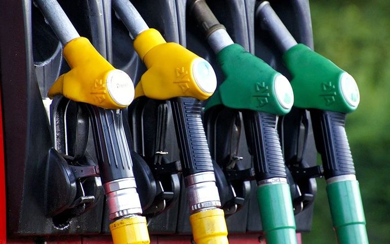 Benzine zam, otogaza indirim geliyor