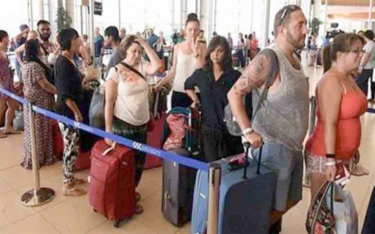 Rus turizm şirketleri Rusya'nın Mısır kararını bekliyor
