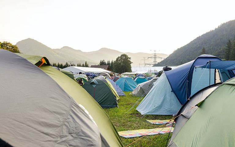 Yerli turist tatili çadırda geçirdi