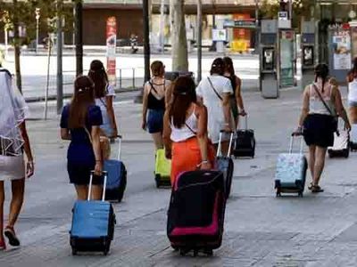 İspanya’ya ağustos ayında kaç turist gitti?