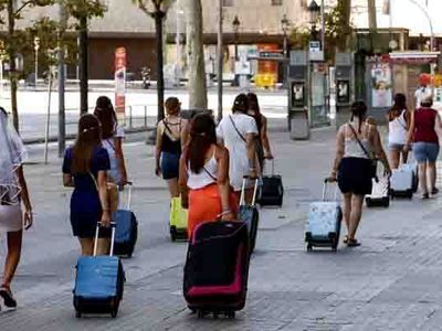İspanya turist kabulünde Türkiye modeline geçiyor