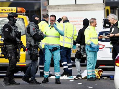 Hollanda'da silahlı saldırı, ölü ve yaralılar var