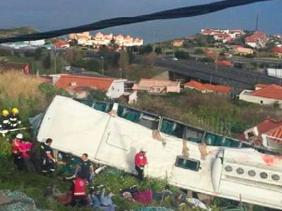 Tur otobüsü devrildi, 29 Alman turist hayatını kaybetti