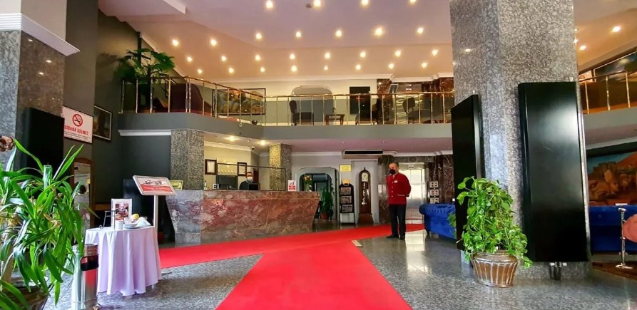 60’tan fazla kişiye mezar olan İsias Hotel neden yıkıldı?