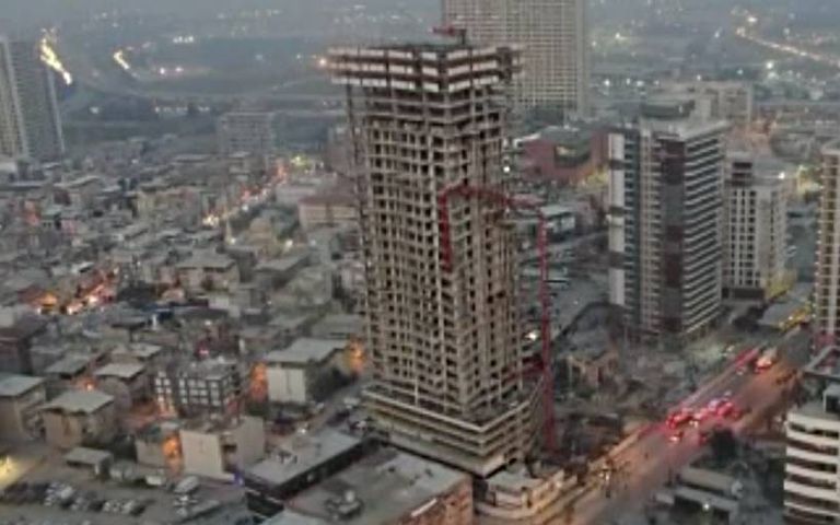 İzmir’deki otel inşaatında vinç devrildi, 5 ölü